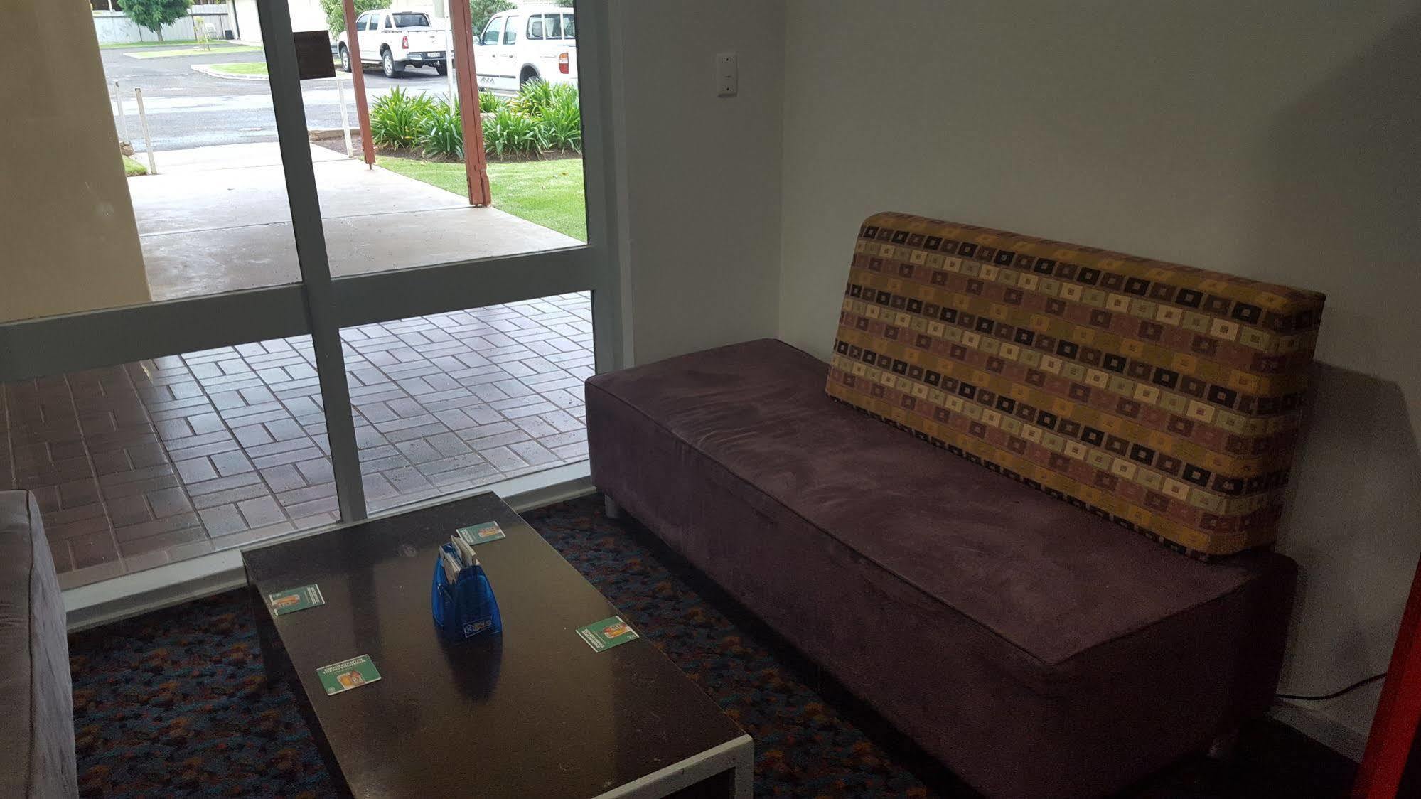 Coro Club Motel Griffith Exterior foto